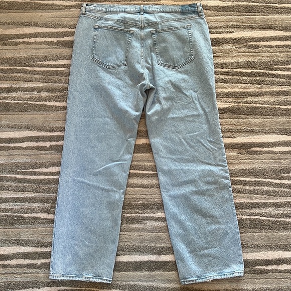 ABERCROMBIE & FITCH Curve Love High Rise 90s Relaxed Jean - Picture 12 of 13